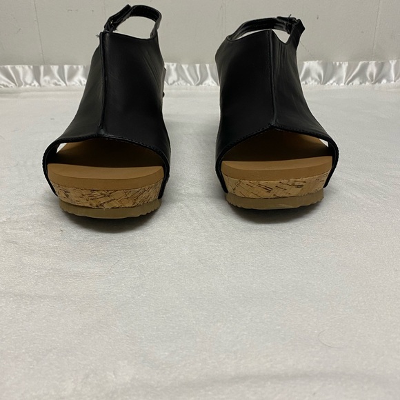 Bamboo Studded Slingback Wedge Sandals wom size 10 new Velcro strap 3” heels - Picture 3 of 11